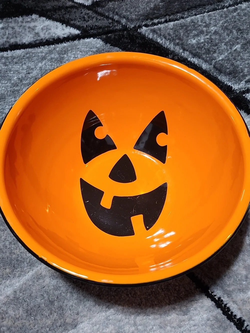 ENAMEL JACK-O-LANTERN BOWL & RAE DUNN HAPPY HALLOWEEN SPATULA BUNDLE